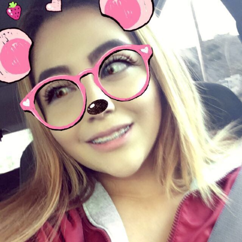 Meet your Posher, Jaquelyn